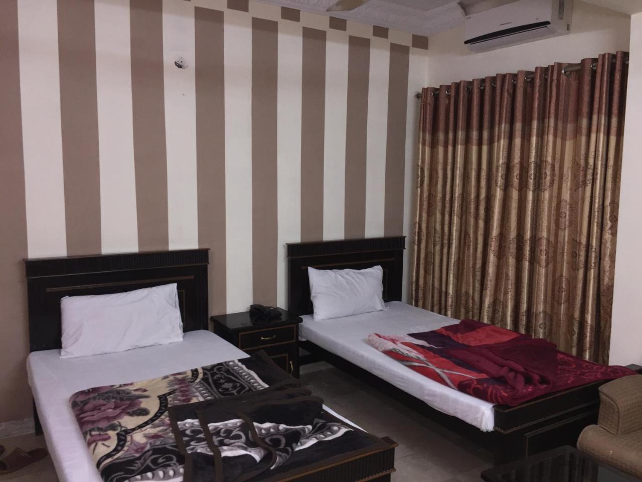 Hotel De Grand Rawalpindi Ngoại thất bức ảnh