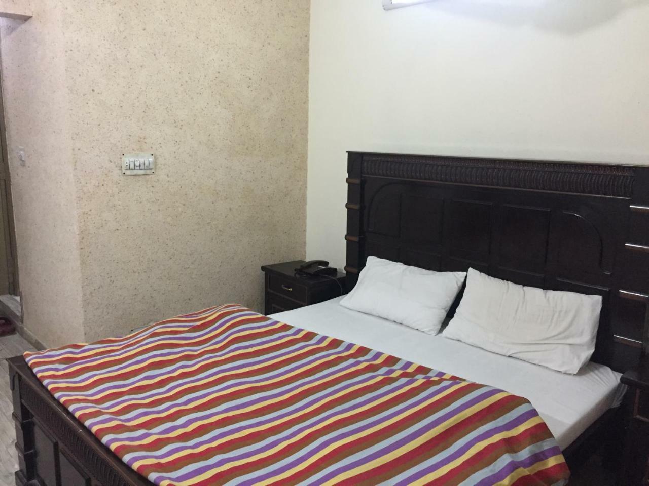 Hotel De Grand Rawalpindi Ngoại thất bức ảnh